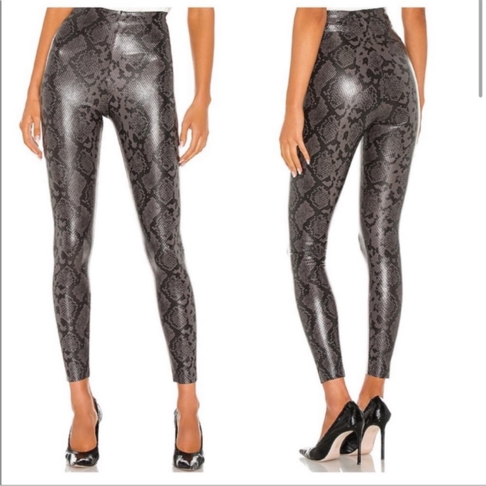 Commando - NEW Grey Snake Faux Leather Leggings Medium